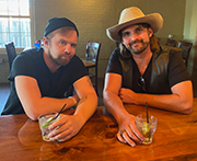 Dos Hombres